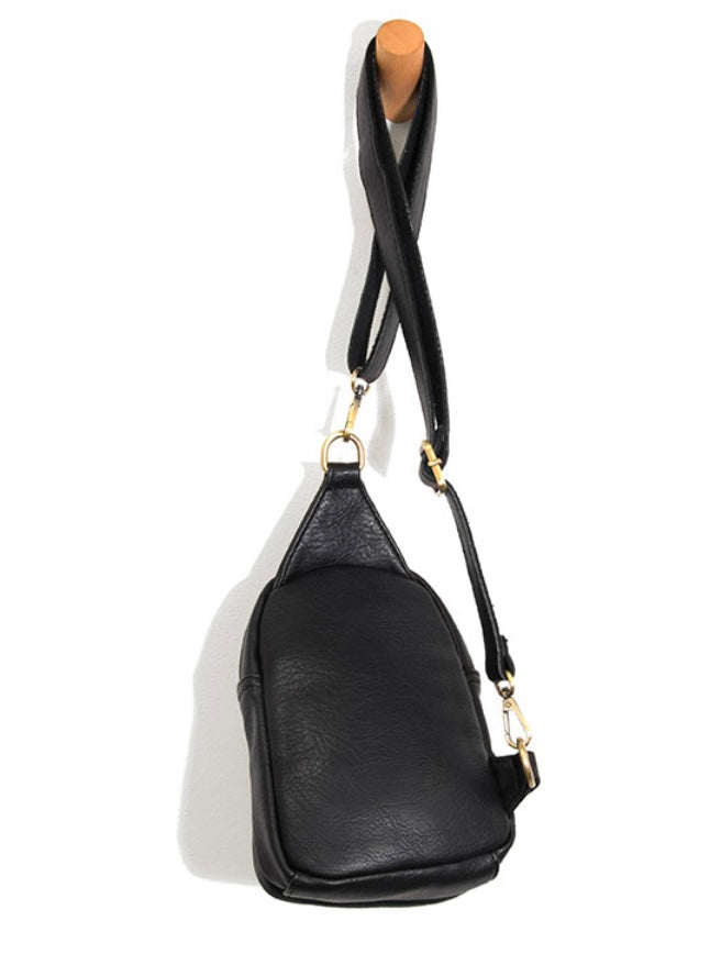 Vanetta Sling Bag in Black