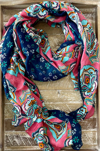 Montgomery Scarf