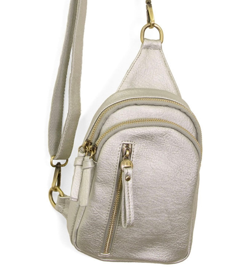 Vanetta Sling Bag in Silver