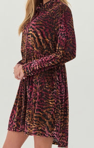 Iggy Velvet Leopard Dress in Toffee